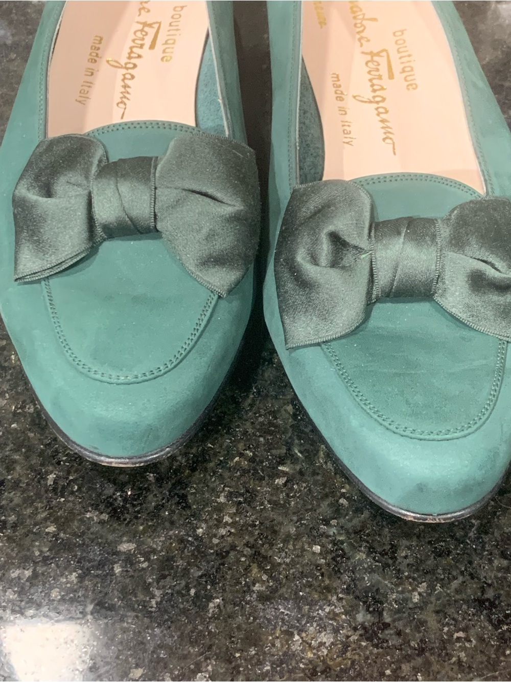 Salvatore Ferragamo Women’s Size 7 B Suede Flat .5” Heel Deep Green Satin Bow - Picture 5 of 15